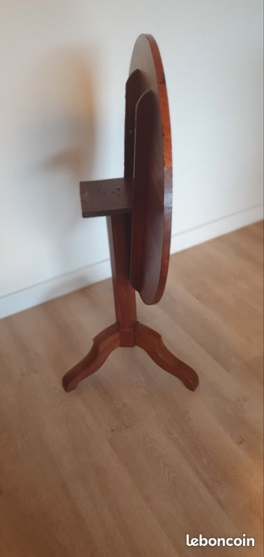 Gueridon pliant en noyer (image 4)