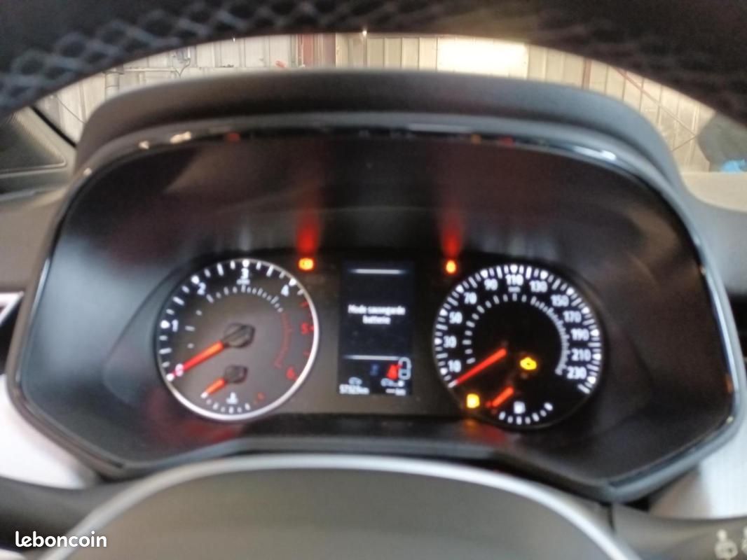 Renault Clio V Blue dCi 100 - 21N Limited (image 16)