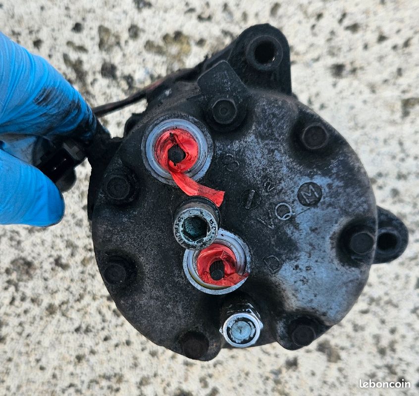 Frankberg Compresseur Climatisation Compatible VW Transporter T4 / California – Réf. 7D0820805K + Huile Pré-remplie