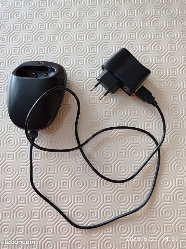 Téléphone portable MaxCom MM35D (image 2)