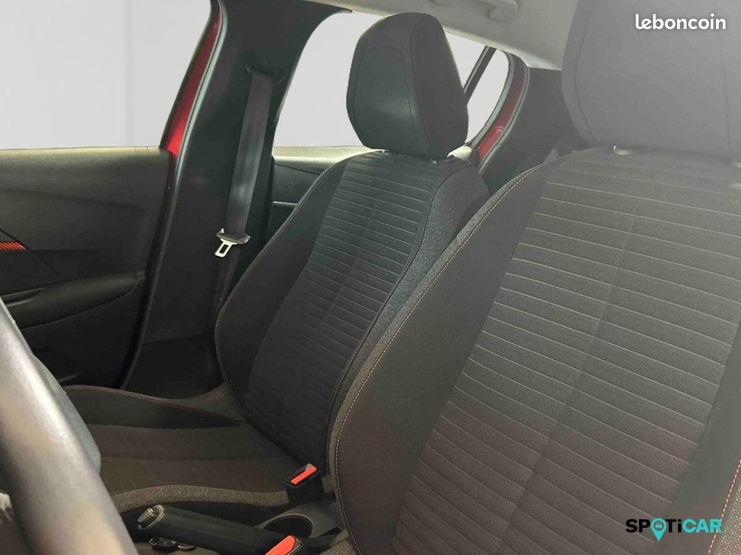 PEUGEOT 208 PureTech 100 S&S BVM6 Active Pack (image 12)