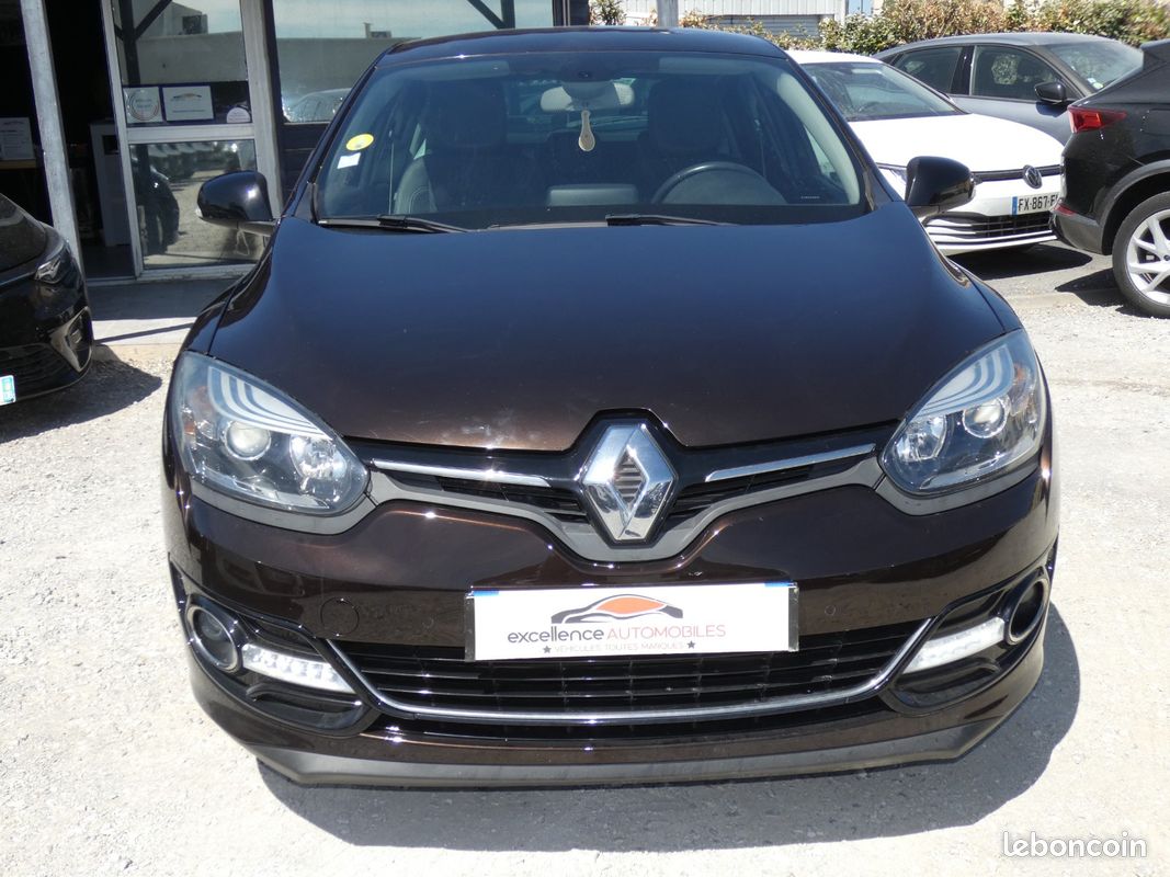 RENAULT MEGANE III BERLINE dCi 110 FAP Energy eco2 Bose (image 8)