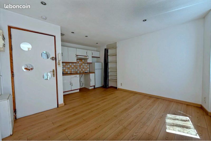 Appartement 2 pièces 28 m² · à Cannes · 28 m² · 735 €