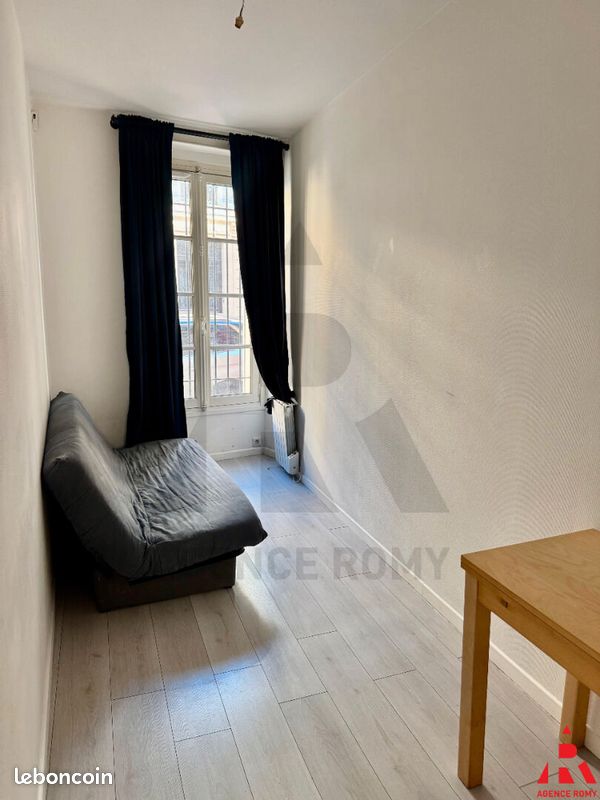Appartement 1 pièce 11 m² · à Versailles · 11 m² · 90 000 €