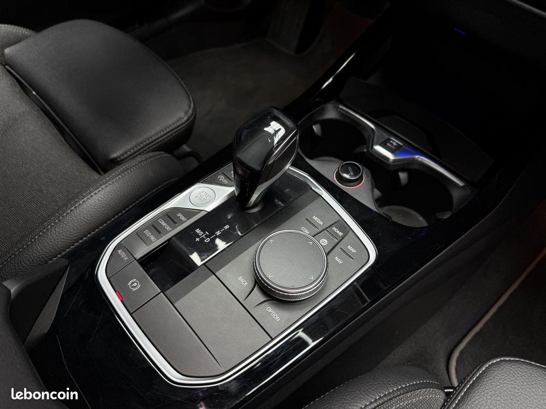 BMW SERIE 1 118d BERLINE F40 Edition Sport (image 10)
