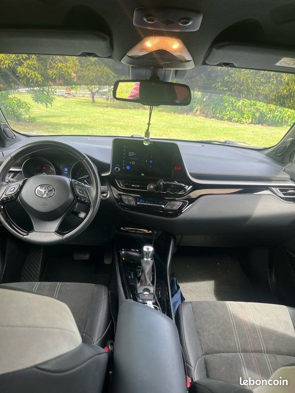 Toyota C-HR 2.0 Hybride 184 ch – GR Sport (image 3)