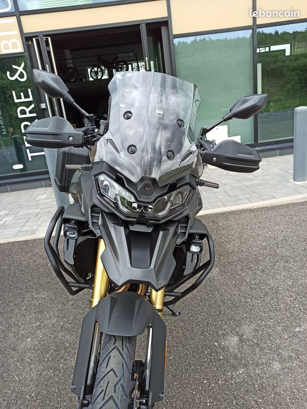 Voge 900 dsx (image 2)