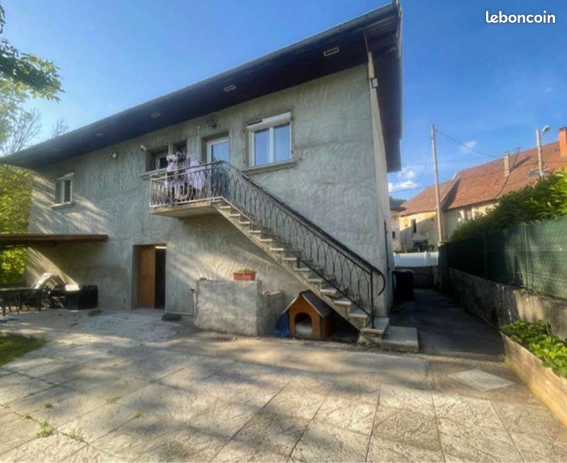 Maison 5 pièces 115 m² · à Saint-Bueil · 115 m² · 260 000 €