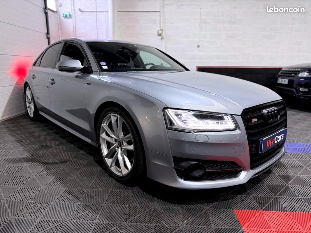 AUDI S8 PLUS 4.0 V8 TFSI 605 QUATTRO TIPTRONIC BVA - Toit ouvrant & Céramiques (image 3)