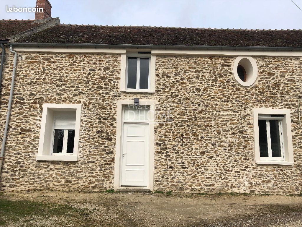 Maison 4 pièces 98 m² · à Le Plessis-Feu-Aussoux · 98 m² · 1 145 €/mois