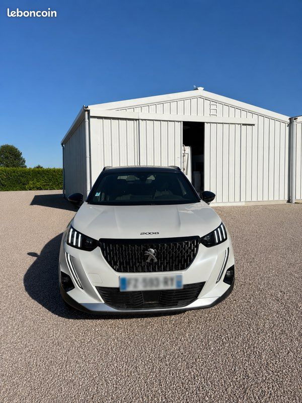 Peugeot 2008 blue hdi 130 gt line bva8 (image 1)