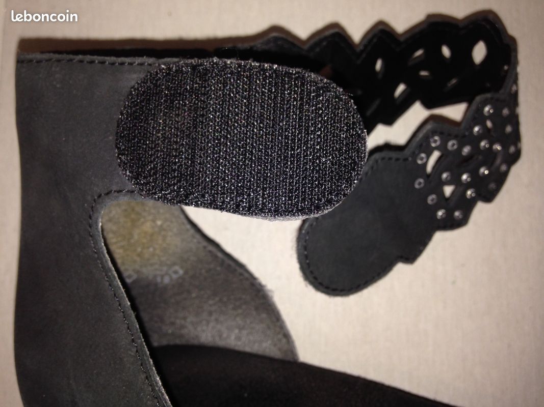 Sandales cuir noir avec strass RIEKER ANTISTRESS (image 6)