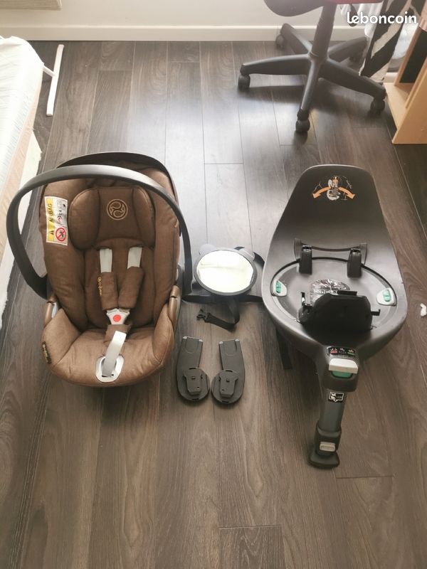 Cosy cybex Cloud Z + base isofix + adaptateurs (image 1)