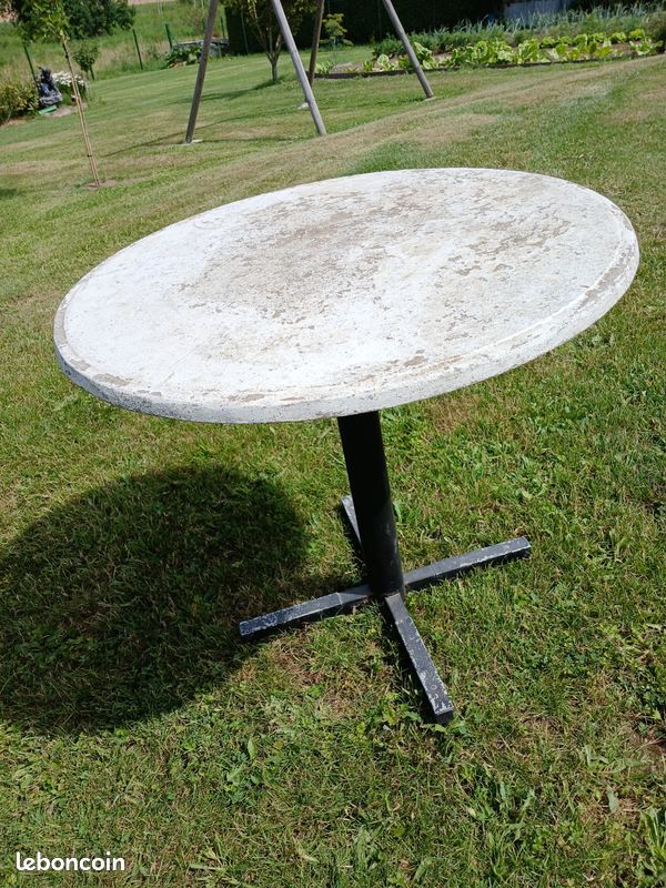 Table de bistrot (image 2)