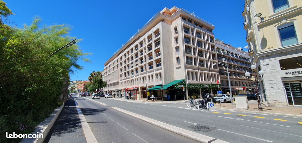 Parking 24 m² · à Nice · 24 m² · 400 €