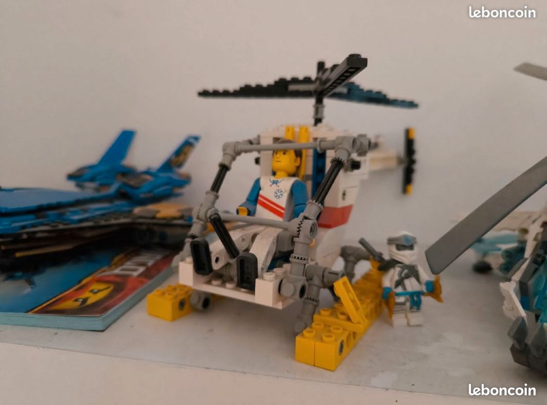 6 Lego montés complets (image 5)