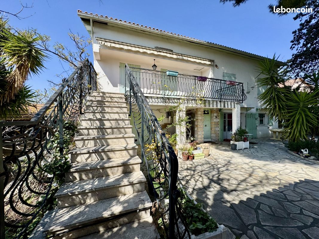Maison 7 pièces 147 m² · à Marseille · 147 m² · 455 000 €
