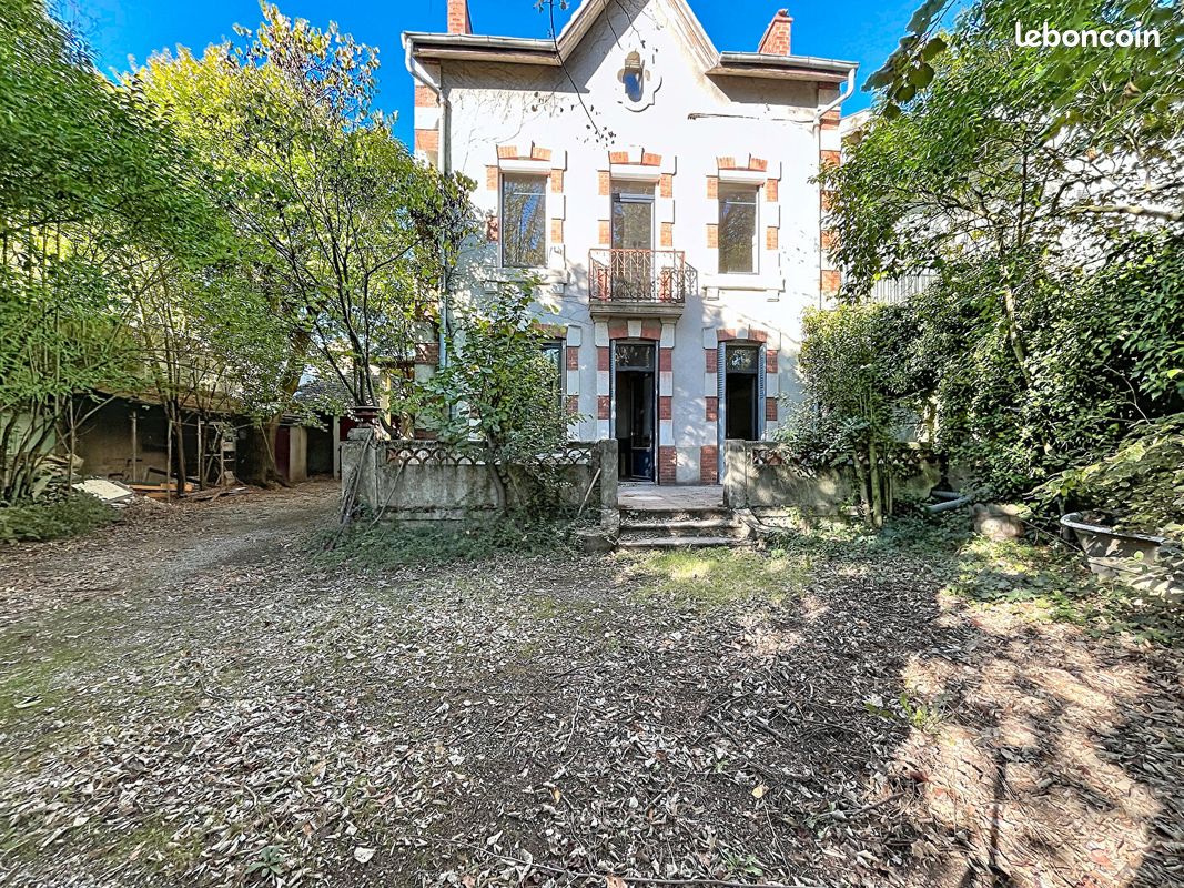 Maison 7 pièces 187 m² · à Romans-sur-Isère · 187 m² · 359 000 €