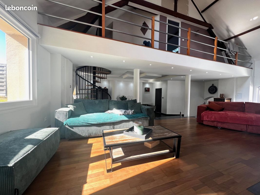 Maison 6 pièces 250 m² · à Cambrai · 250 m² · 315 000 €