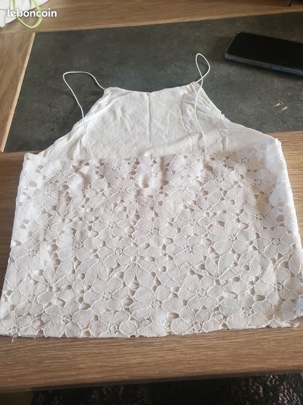 Crop top femme a dentelle (image 2)