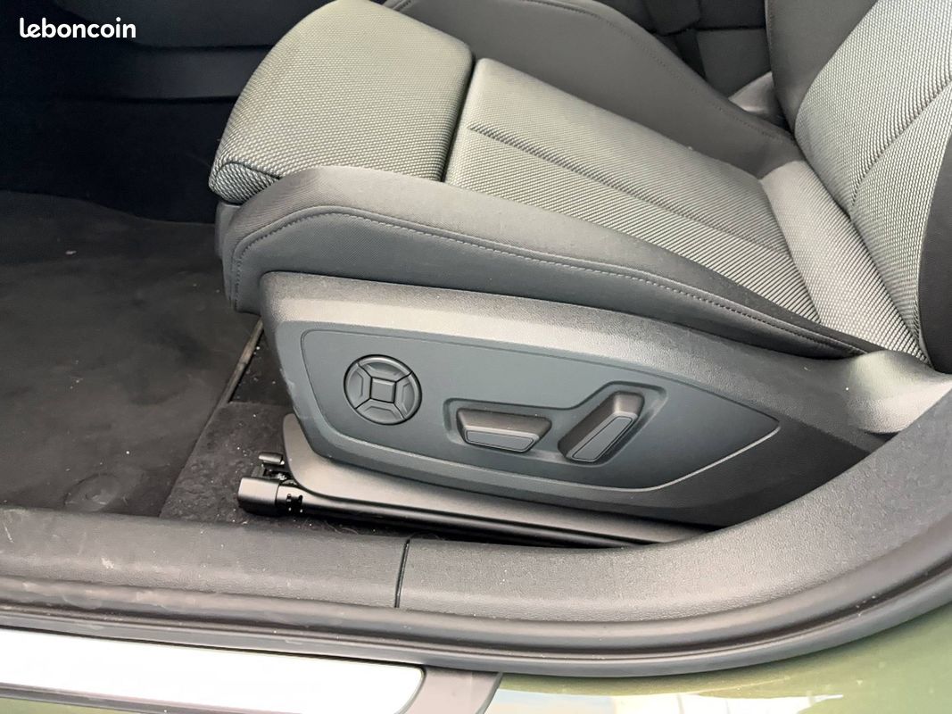 AUDI A3 Sportback 40 TFSI e Hybride rechargeable 204 S tronic 6 S line (image 14)