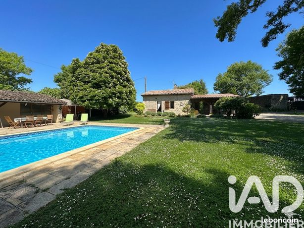 Propriété 3 pièces 100 m²