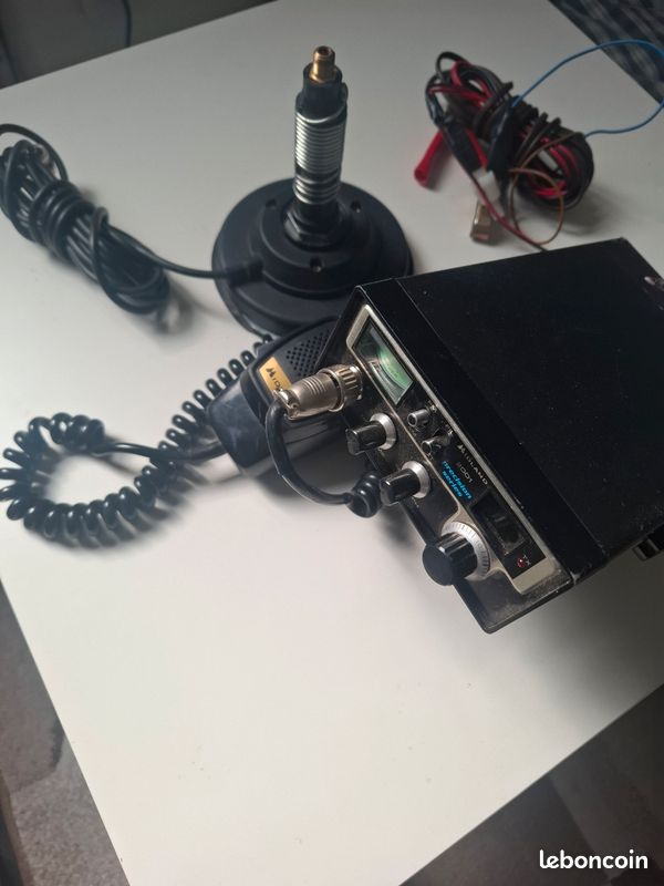 Ancien émetteur-récepteur Mobile British Telecom – West Midlands Ambulance – Avec Batterie