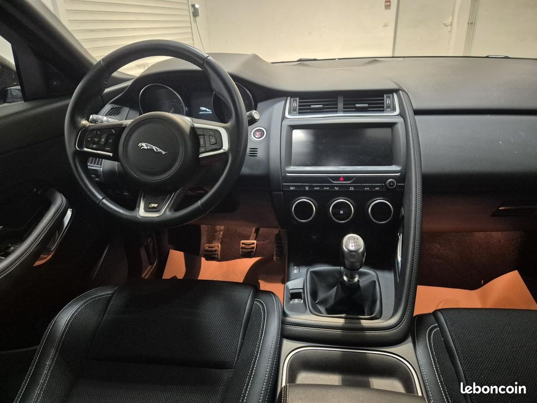 JAGUAR E.PACE D150 - FWD R-Dynamic Business PHASE 1 (image 10)