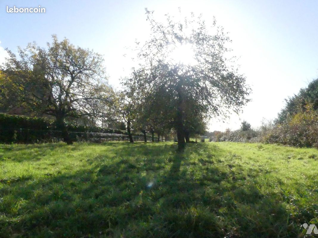 Terrain 1280 m² · à Saint-Perreux · 1 280 m² · 38 750 €