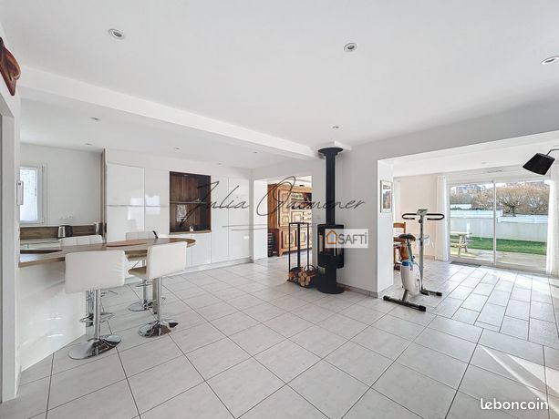 Maison 9 pièces 158 m²