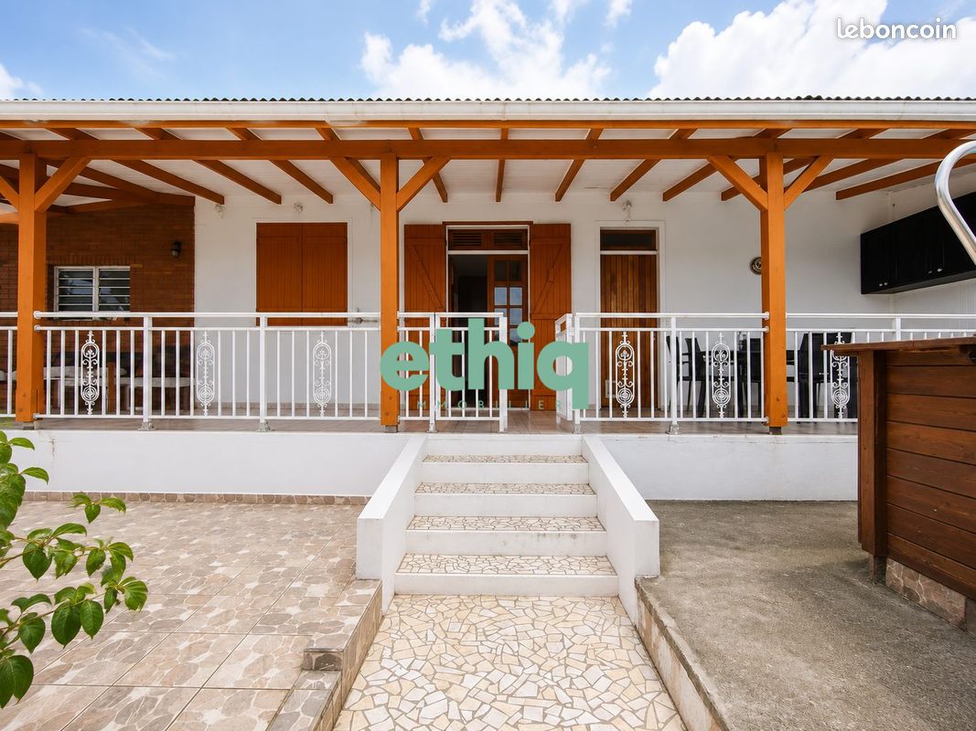 Maison 4 pièces 98 m² · à Baie-Mahault · 98 m² · 475 000 €