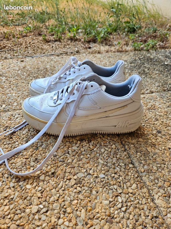 Air Force blanches à grosse semelle – Pointure 38,5 Chaussures