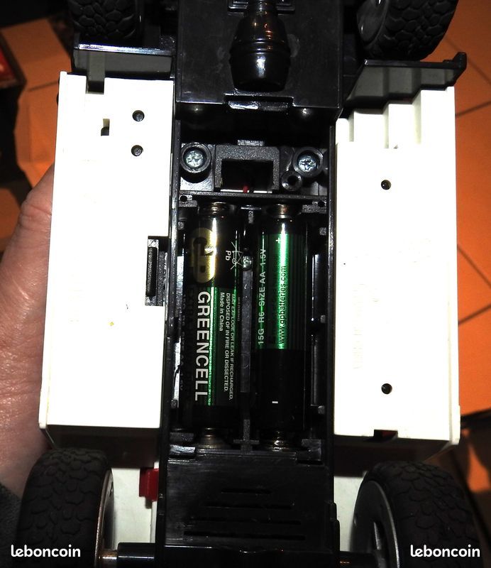 Camion pompier (sonore et lumineux) (image 14)
