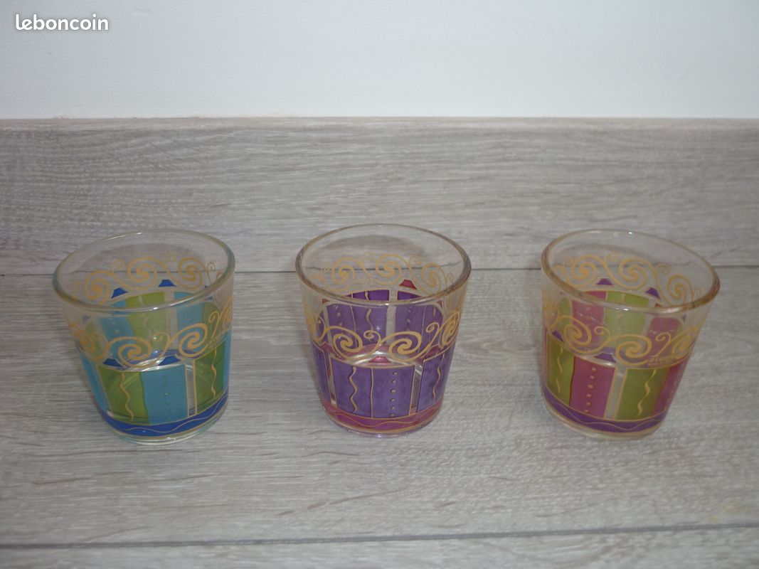 Lot de 3 bougeoirs orientaux violet vert bleu en verre (image 1)