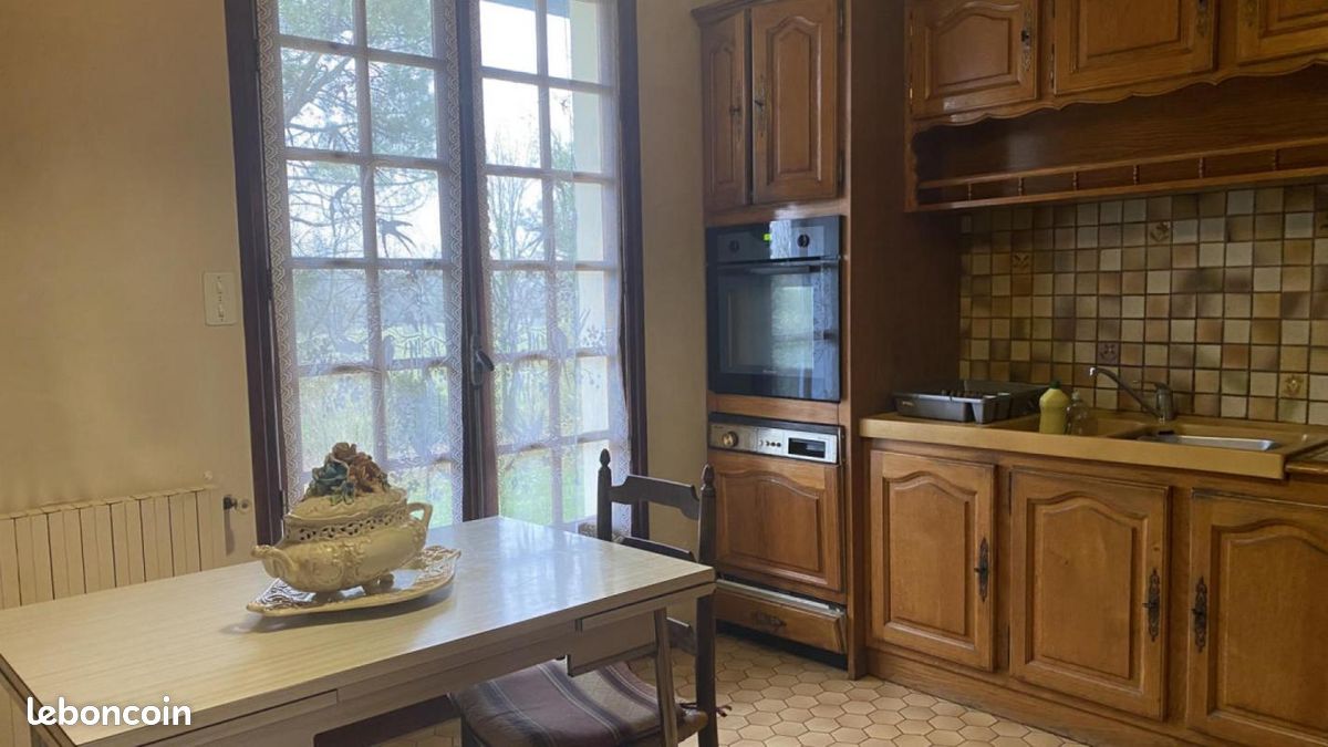 Pavillon 5 pièces 119 m² - Chasseneuil-sur-Bonnieure 16260 (image principale 2)