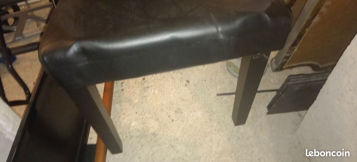 Vends chaises salons solide qualité rose et noires (image 5)