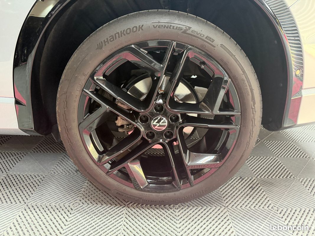 VOLKSWAGEN TIGUAN 1.5 eTSI 150ch DSG7 R-Line - Toit ouvrant / Harman Kardon / Camera 360 / Attelage (image 23)