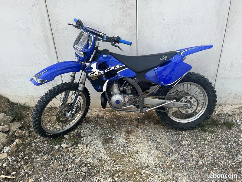 Lot, 125 gasgas pampera Motos