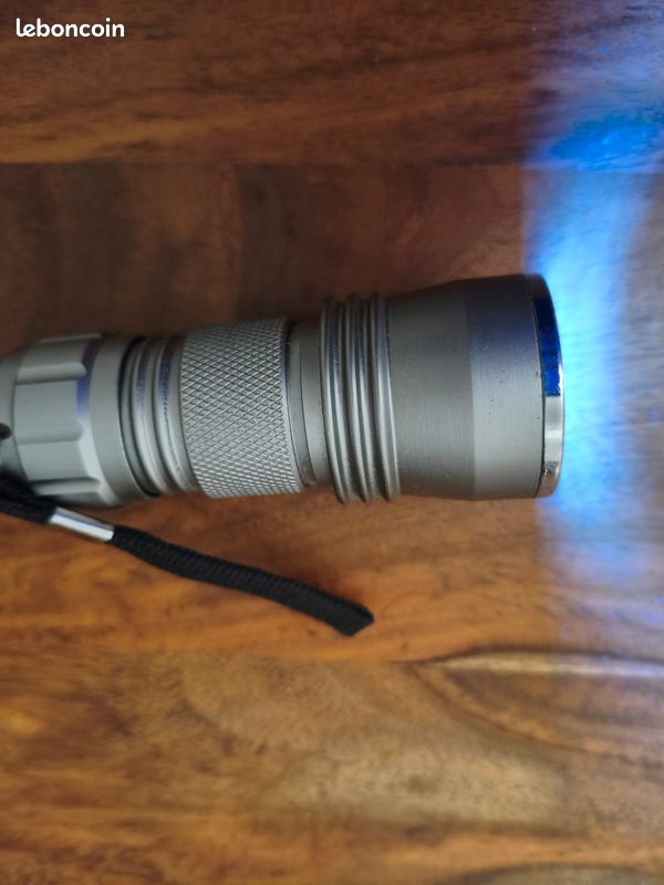 HQRP Lampe de poche UV LED 380 nm (image 2)