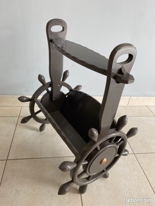 Porte revues en bois (image 2)
