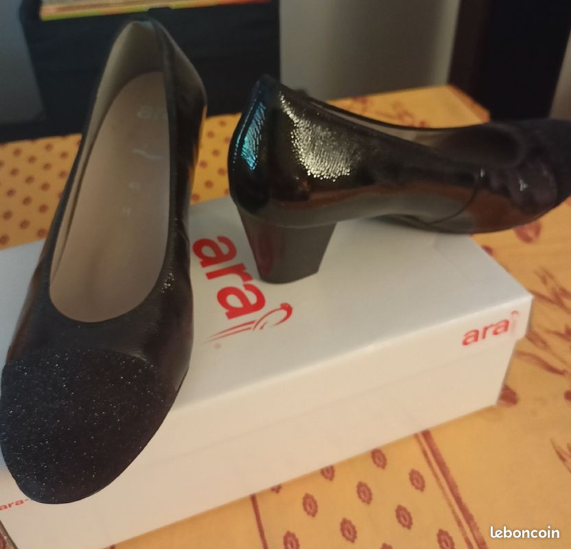 Escarpins à talons neufs pour Femme (image 3)