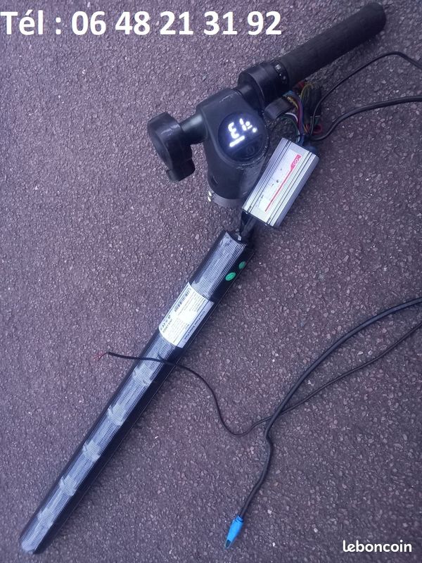 Trotinette URBAN GLIDE pour pieces (image 1)