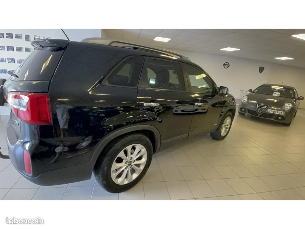 KIA SORENTO 2.2 CRDI 197 7pl II 7 PL Premium 4X4 GARANTIE DE 6 A 36 MOIS (image 3)