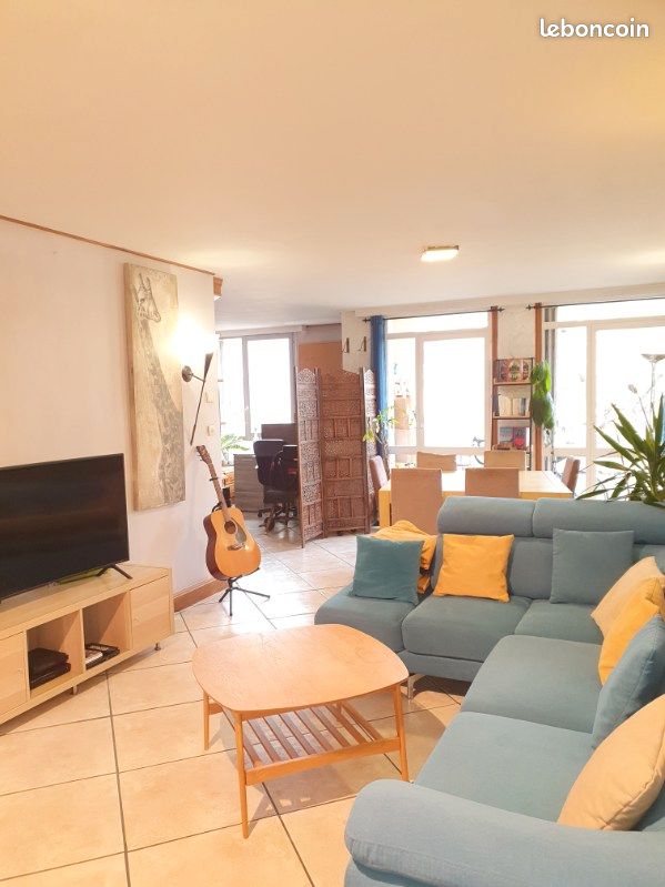 Appartement 5 pièces 121 m² · à Saint-Étienne · 121 m² · 139 000 €