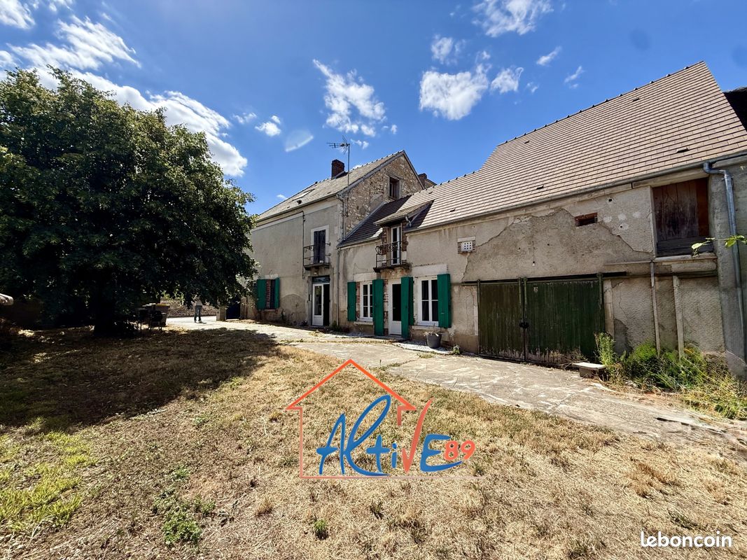 Maison 6 pièces 187 m² · à Bonnard · 187 m² · 165 000 €