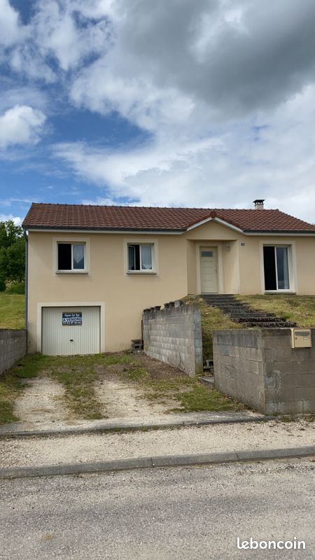 Maison 5 pièces 89 m² · à Sampigny · 89 m² · 164 900 €