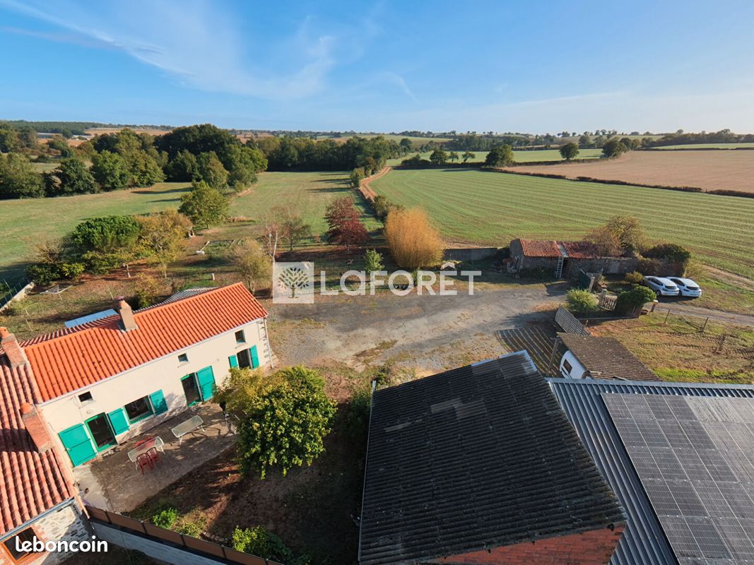 Maison 4 pièces 145 m² · à Coron · 145 m² · 199 400 €