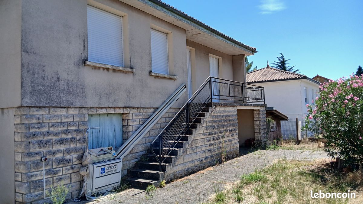 Maison 6 pièces 81 m² · à Montendre · 81 m² · 15 000 €