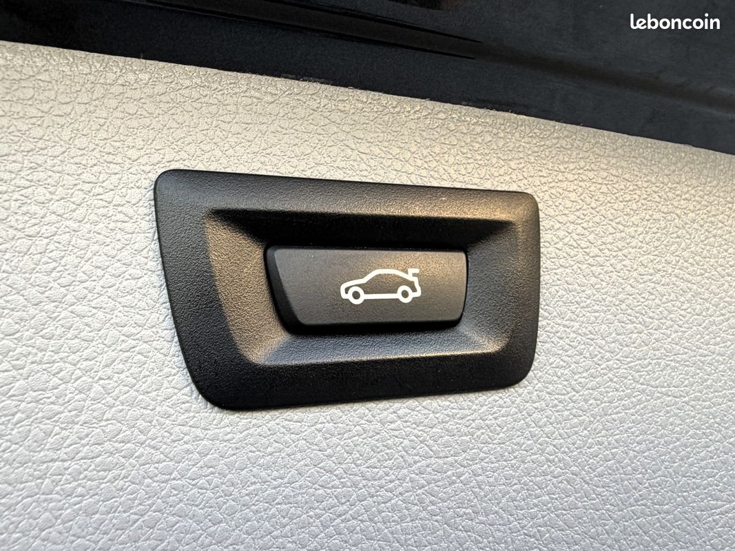 BMW SERIE 3 TOURING F31 LCI2 318d BVA8 PARFAIT ETAT/CUIR/CAMERA/FULL LED/NAVI PRO/HISTO BMW/GARANTIE (image 28)