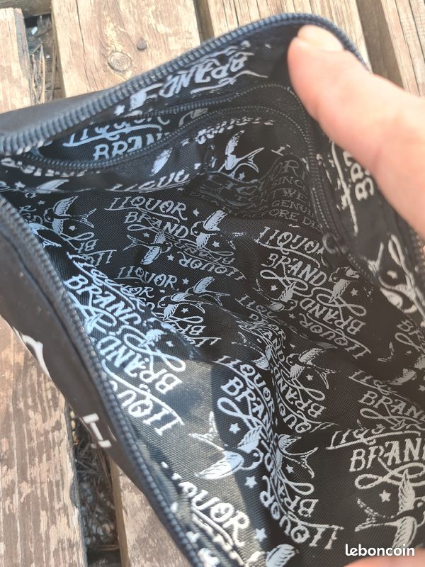 Liquor brand pochette (image 8)